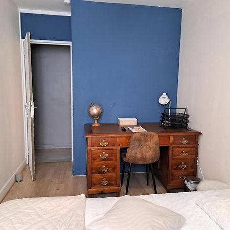 Chambre Spacieuse - Dressing - Sdb Communes - Parking Prive Nîmes Eksteriør bilde