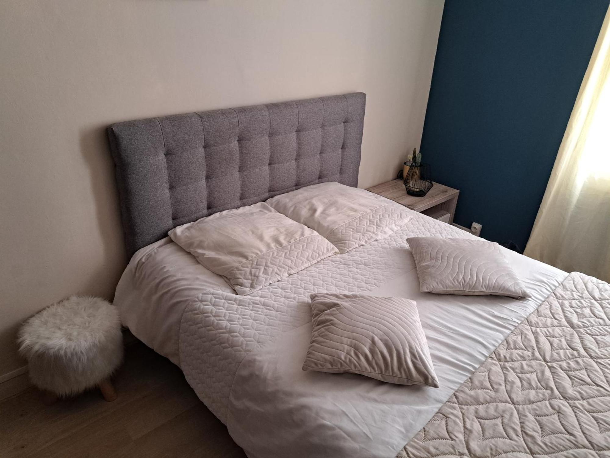 Chambre Spacieuse - Dressing - Sdb Communes - Parking Prive Nîmes Eksteriør bilde